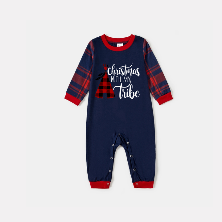 Mirla | Julrör och Bokstavstryck Blå Långärmad Topp med Röd & Blå Rutigt Familjeset Pyjamas-Eva Jonsson