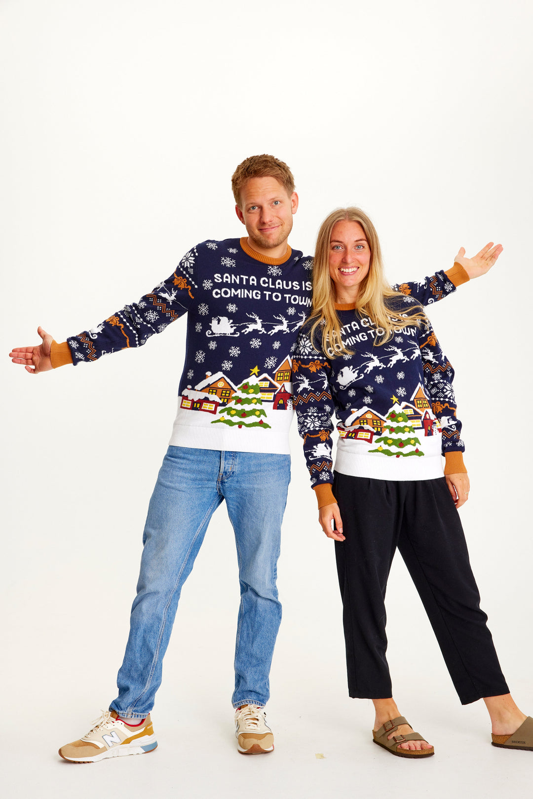 Mirla | Jultomten kommer till stan Navy Damer-Eva Jonsson