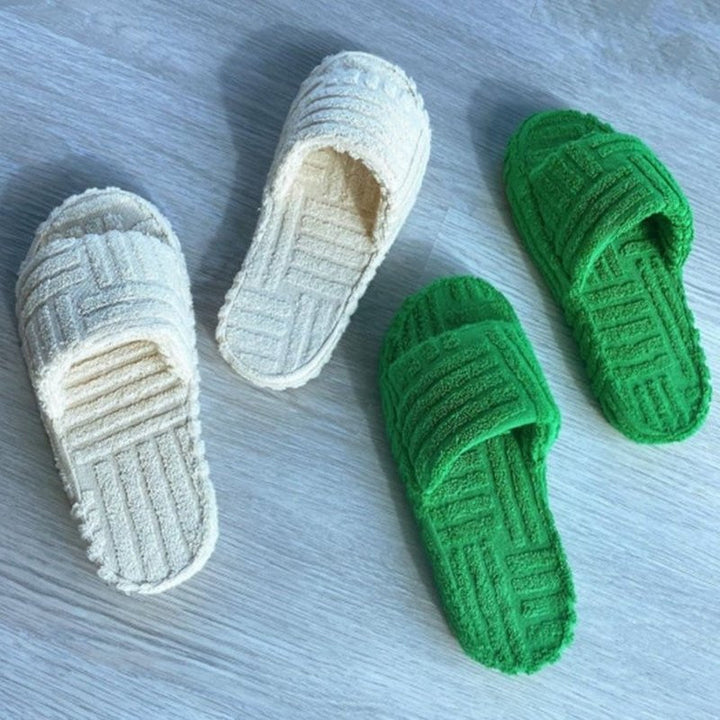Mirla | Kapitel Fyra Sandaler-Eva Jonsson