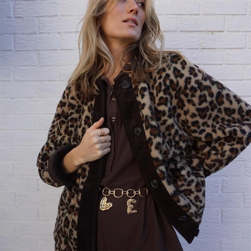 Mirla | Kappa Dam - Trendigt Leopardsmönster O-Utsnitt Jacka för Stil-Eva Jonsson