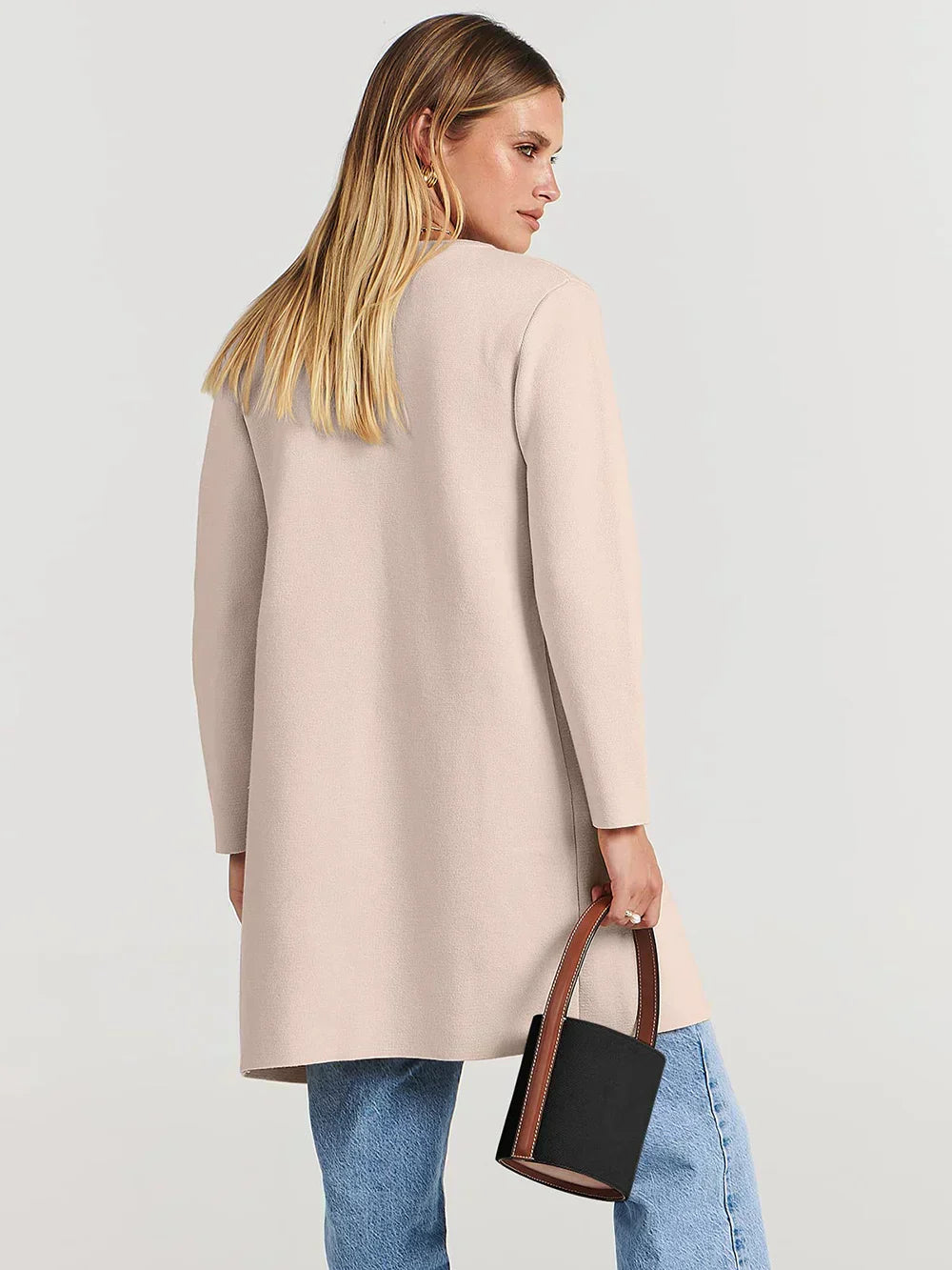 Mirla | Kappa Lös Passform Knälång Bred Revers Minimalistisk Design-Eva Jonsson
