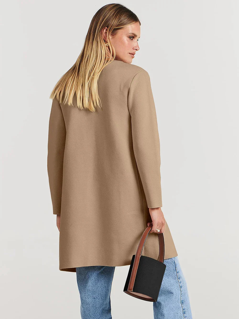 Mirla | Kappa Lös Passform Knälång Bred Revers Minimalistisk Design-Eva Jonsson