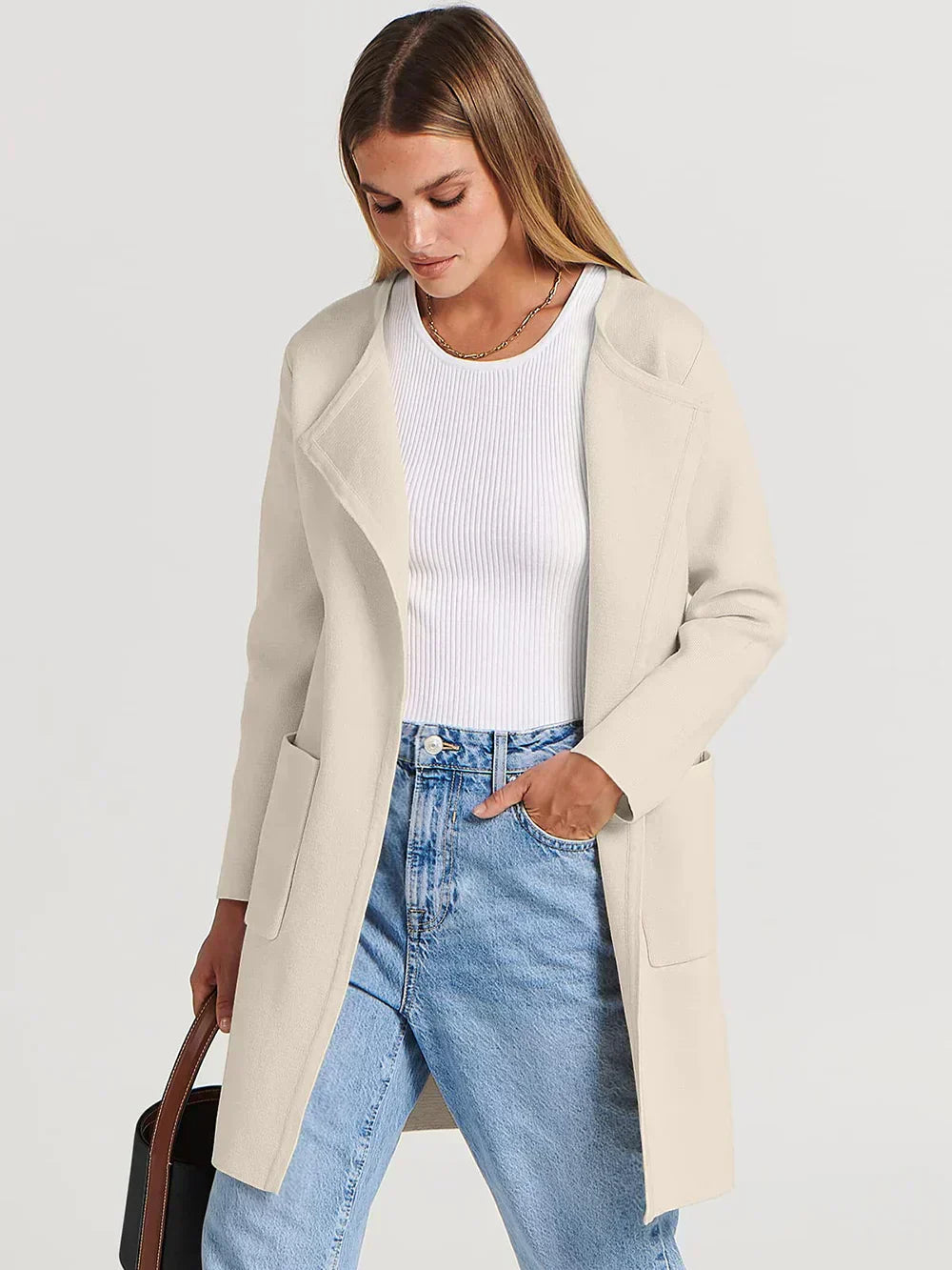 Mirla | Kappa Lös Passform Knälång Bred Revers Minimalistisk Design-Eva Jonsson