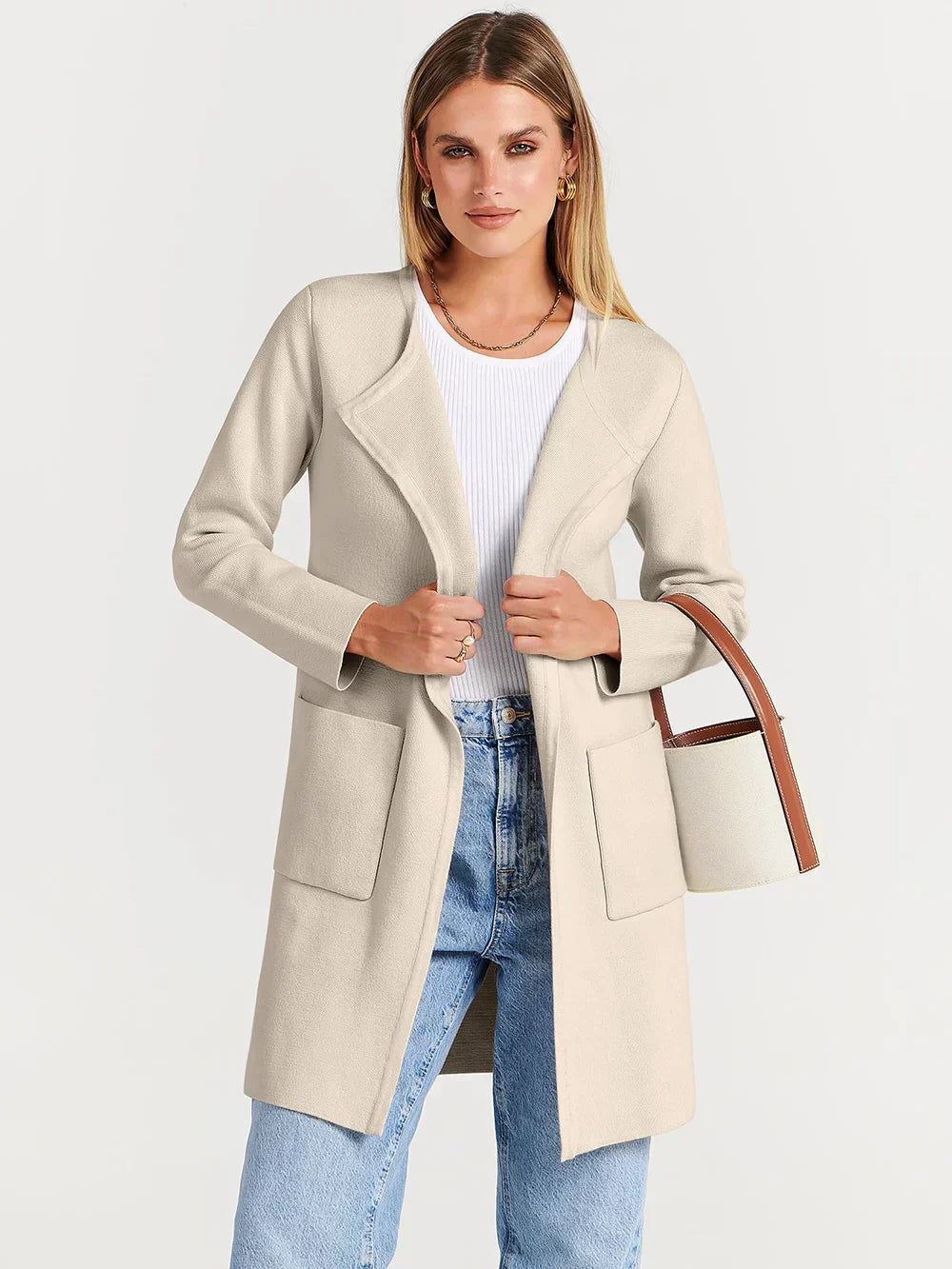 Mirla | Kappa Lös Passform Knälång Bred Revers Minimalistisk Design-Eva Jonsson