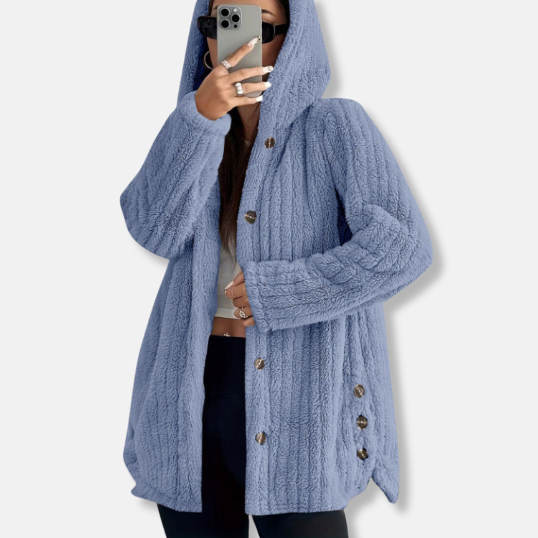 Mirla | Kappa Oversize Passform Huva Mjuk Textur Knäppning Halvlång-Eva Jonsson