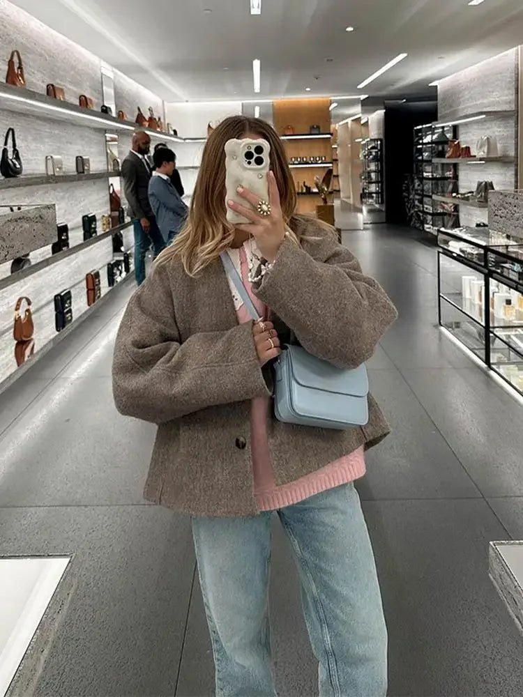 Mirla | Kappa - Oversized Mysigt Design för Kvinnor, Perfekt för Kallt Väder-Eva Jonsson
