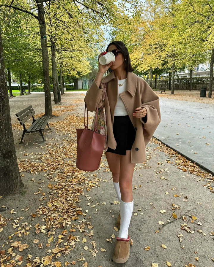 Mirla | Kappa Oversized Passform Klassisk Krage Knappstängning Långa Ärmar-Eva Jonsson