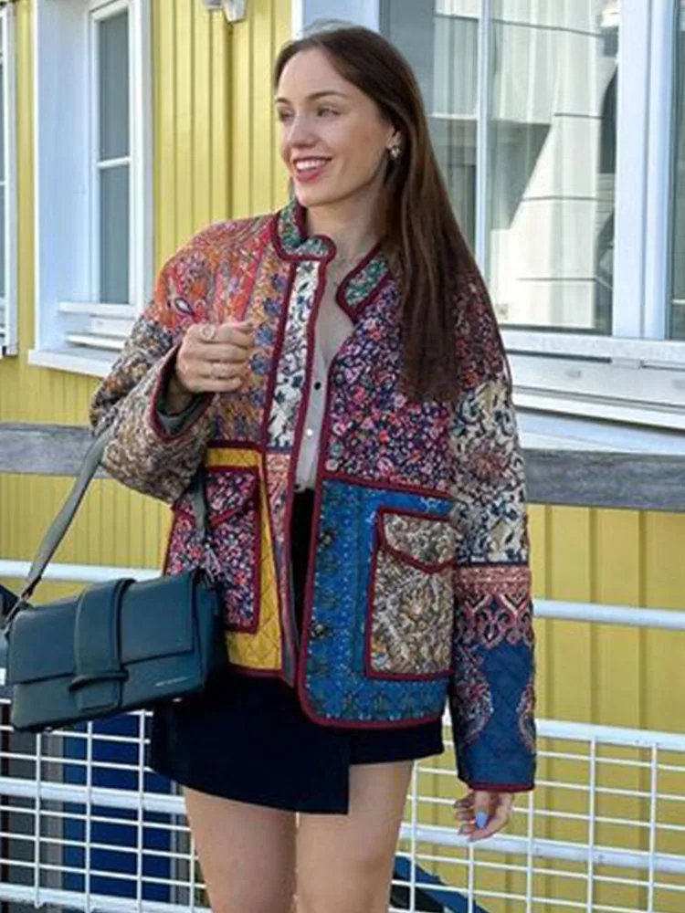 Mirla | Kappa med blommönster och lapplappfickor-Eva Jonsson