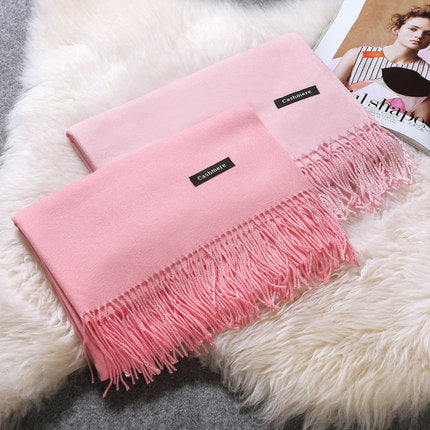 Mirla Klassisk Kvinno Vinter Scarf | Monokrom, Varm och Elegant med Fringe Design-Eva Jonsson