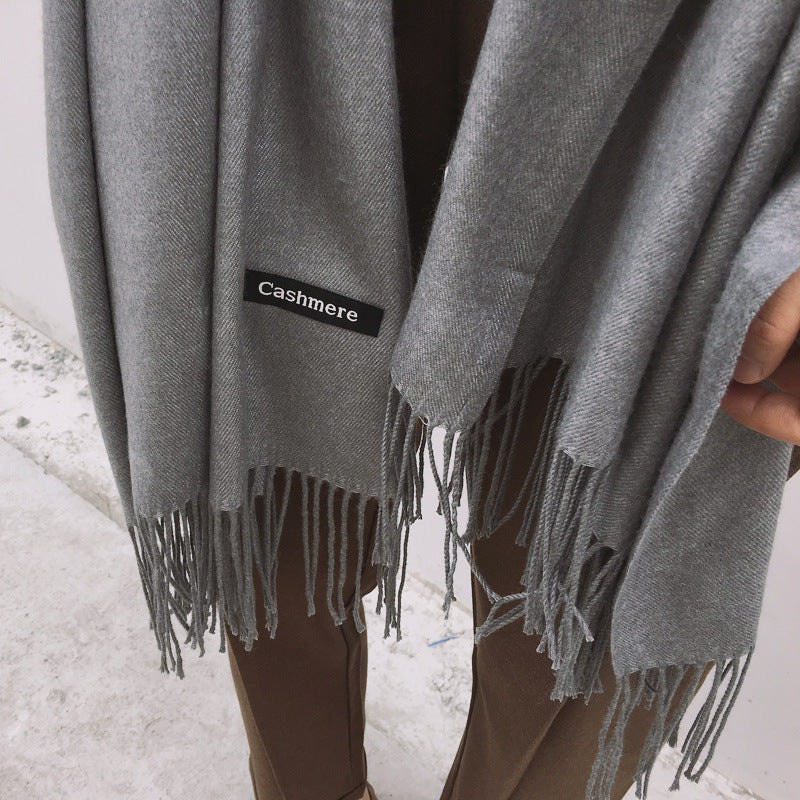 Mirla Klassisk Kvinno Vinter Scarf | Monokrom, Varm och Elegant med Fringe Design-Eva Jonsson