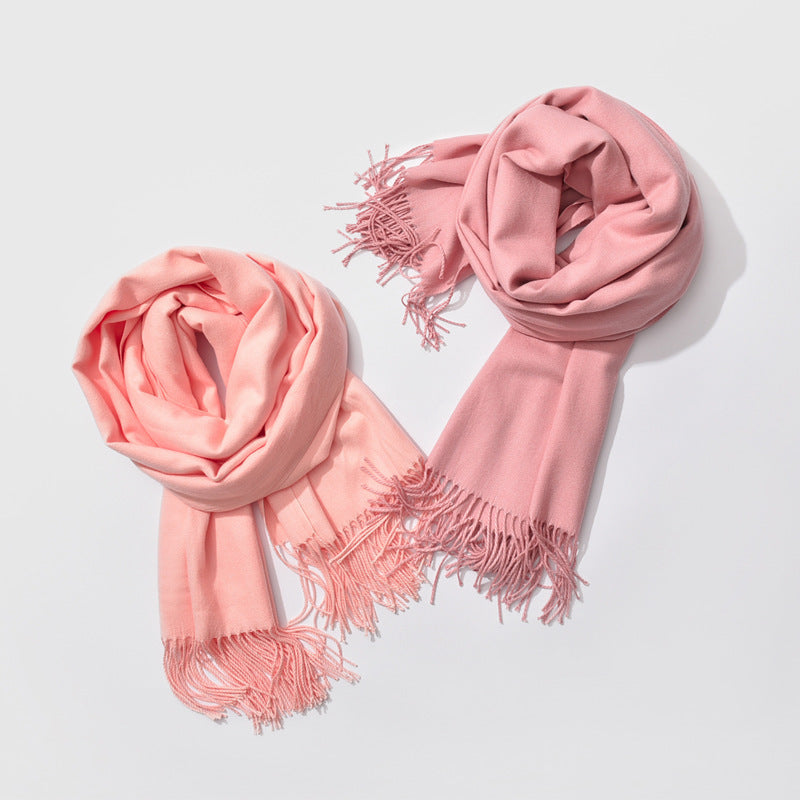 Mirla Klassisk Kvinno Vinter Scarf | Monokrom, Varm och Elegant med Fringe Design-Eva Jonsson
