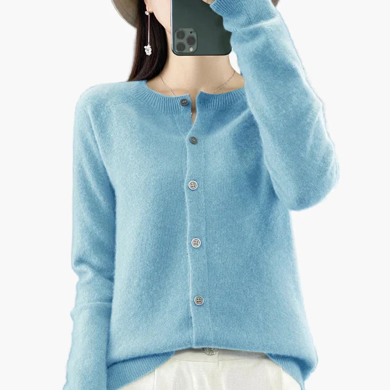 Mirla | Klassisk Stickad Cardigan - Elegant Vardagsstil för Kontor och Fritid-Eva Jonsson