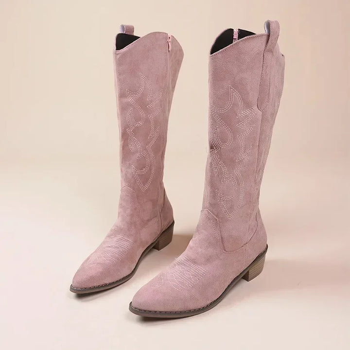Mirla | Knähöga cowboystövlar broderi detaljer-Eva Jonsson