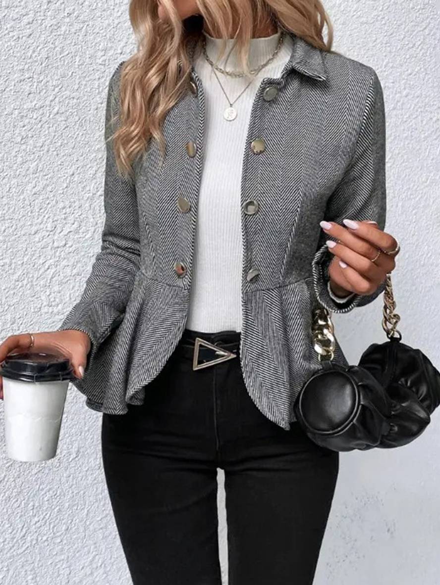 Mirla | Kort Blazer Chevron Peplum Dubbla Knappar Stängning Reverskrage Långa Ärmar Damer Elegant Lätt Jacka-Eva Jonsson