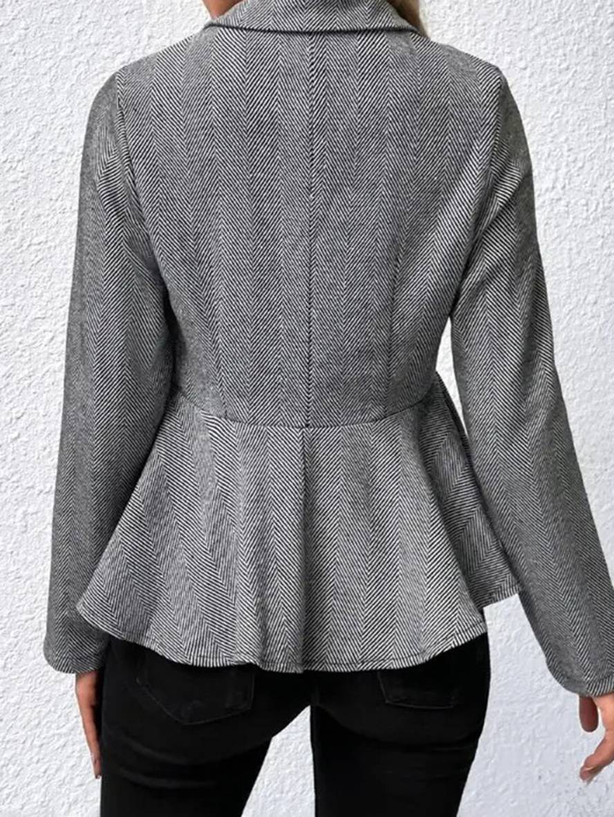 Mirla | Kort Blazer Chevron Peplum Dubbla Knappar Stängning Reverskrage Långa Ärmar Damer Elegant Lätt Jacka-Eva Jonsson
