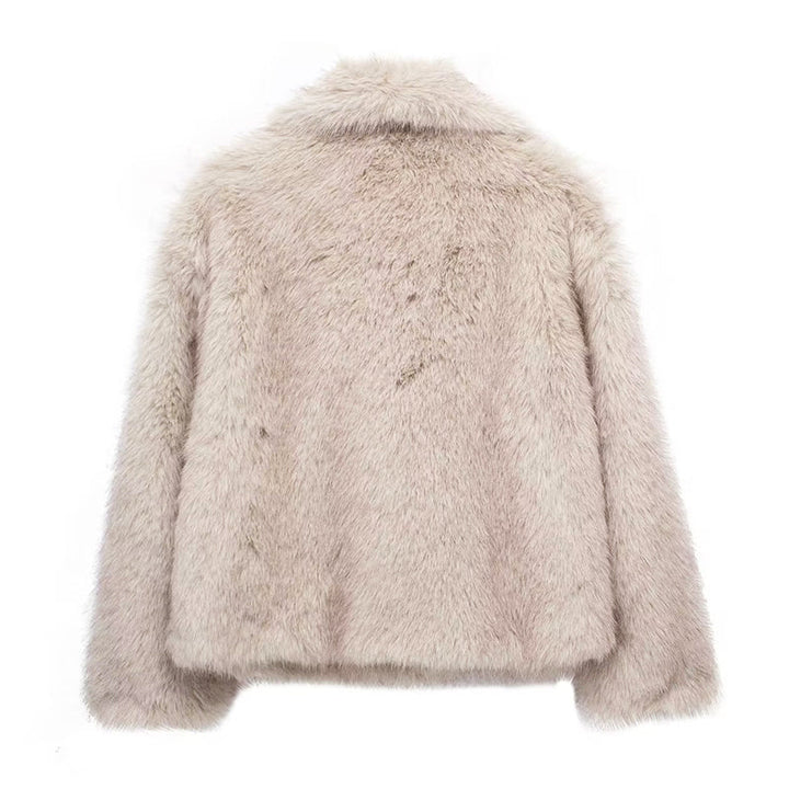 Mirla | Kort Klippt Faux-Fur-Jacka med Överdimensionerad Krage-Eva Jonsson