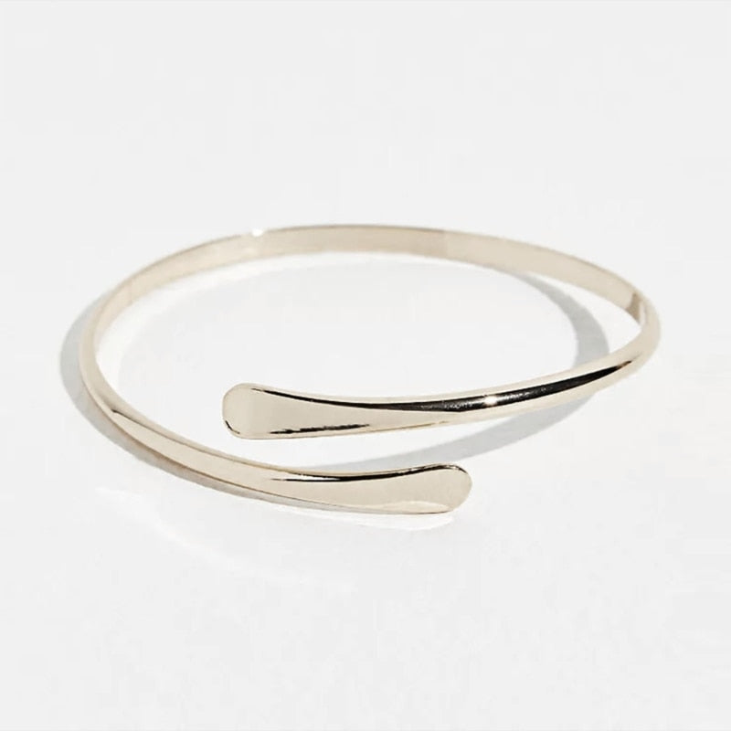 Mirla | Kynes Kairo-armband Justerbart filigran-armkedja med virvelmönster-Eva Jonsson