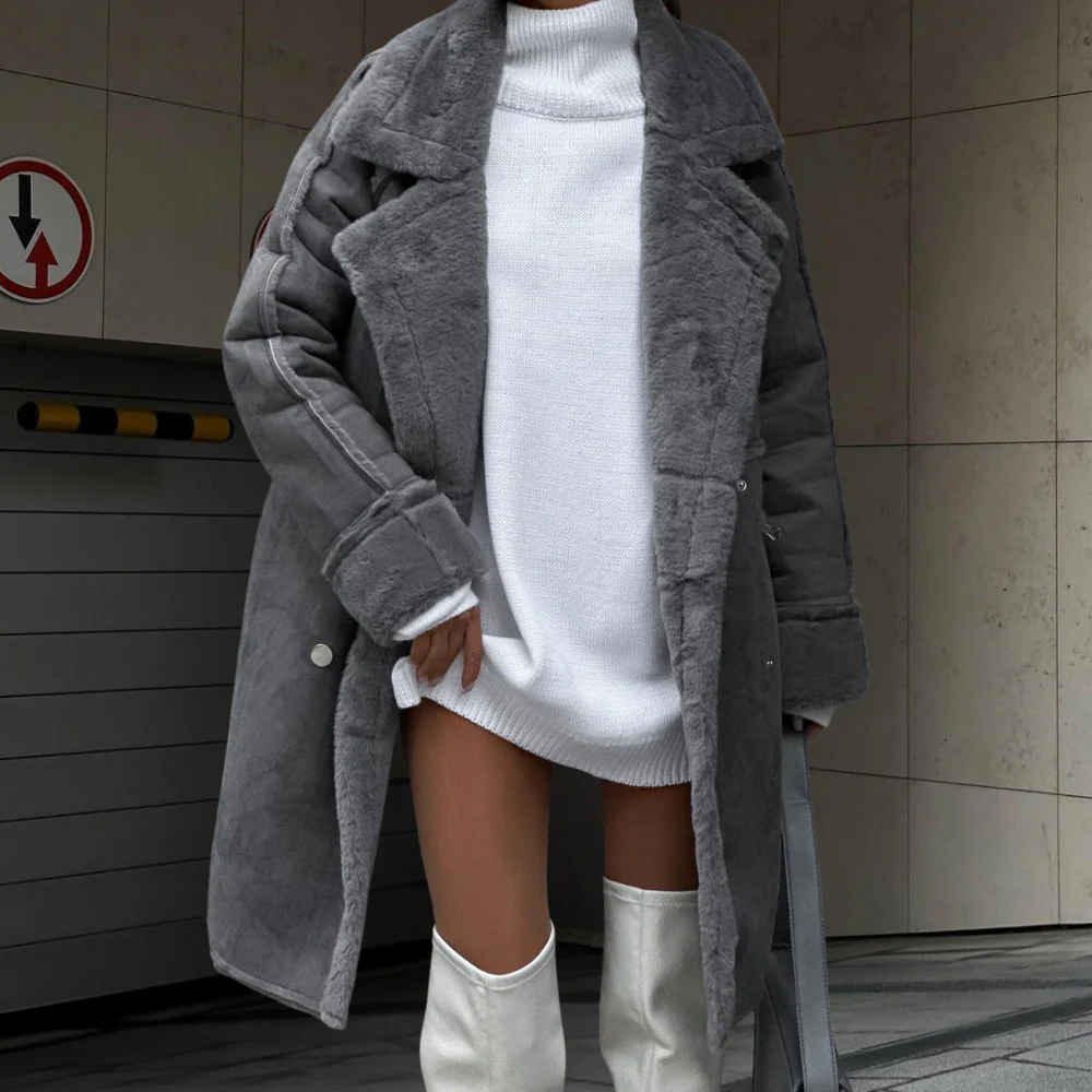 Mirla | Lång Kappa Oversized Skärning Mjukt Sammetmaterial Bred Revers-Eva Jonsson