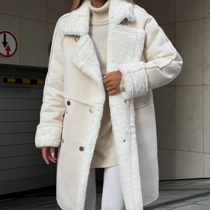 Mirla | Lång Kappa Oversized Skärning Mjukt Sammetmaterial Bred Revers-Eva Jonsson