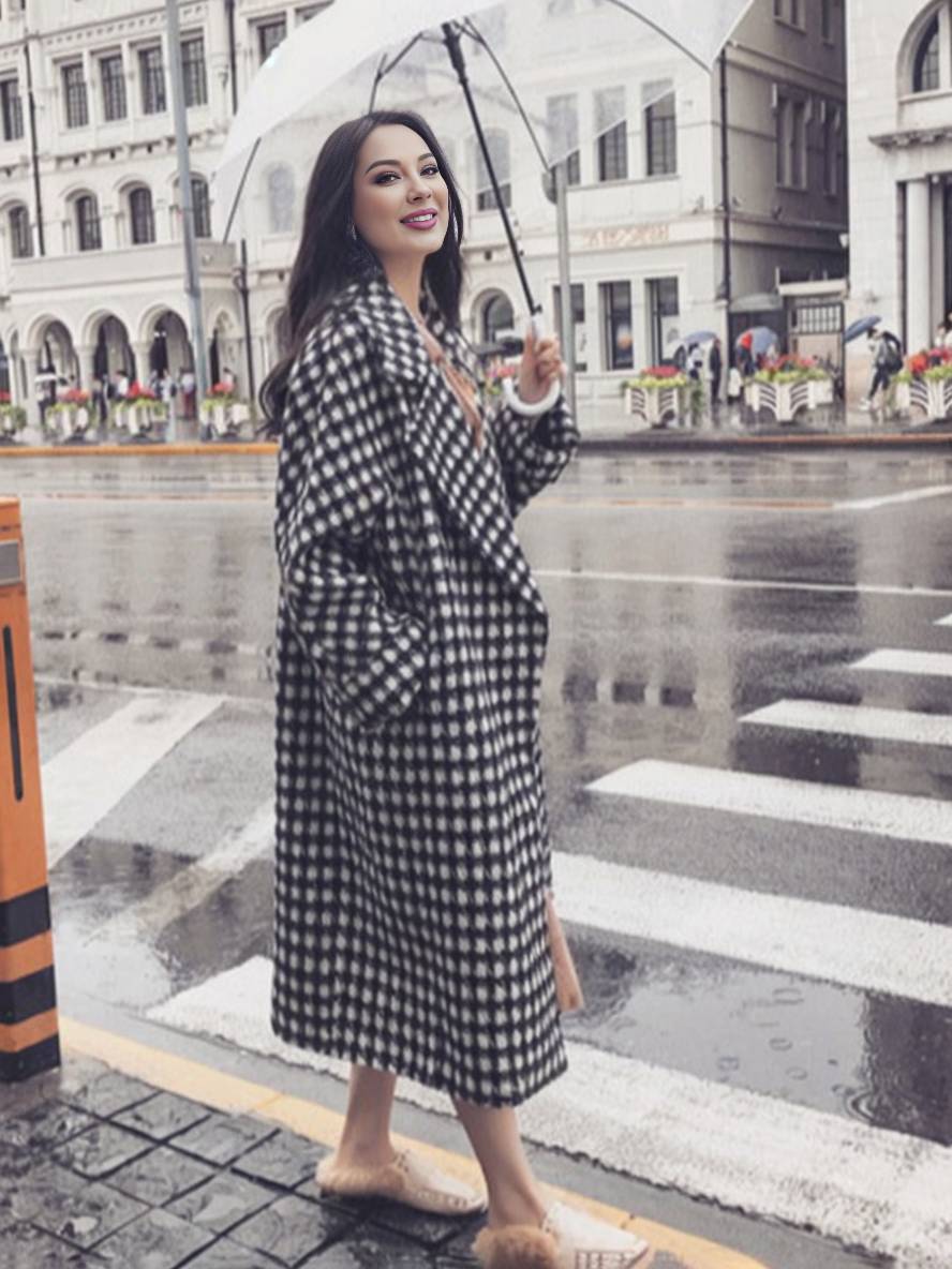 Mirla | Lång Kappa i Ull-Hönsnästa Varmt Fickor Kvinna Elegant Löst Oversize Fritid Vinter Ytterkläder-Eva Jonsson