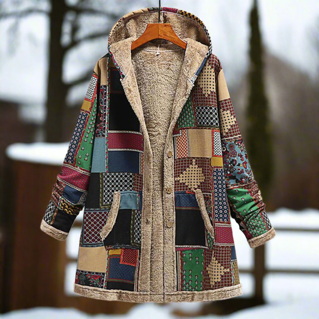 Mirla | Lång Patchwork-Kappa Fodrad med Fleece Huva & Knapplist Avslappnad Look-Eva Jonsson