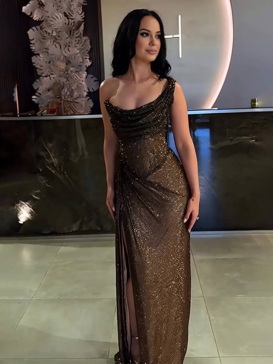 Mirla | Långt Fitted Oregelbundet Sidsprick Lösärmad Elegant Damer Ball Prom Kvällsklänning-Eva Jonsson