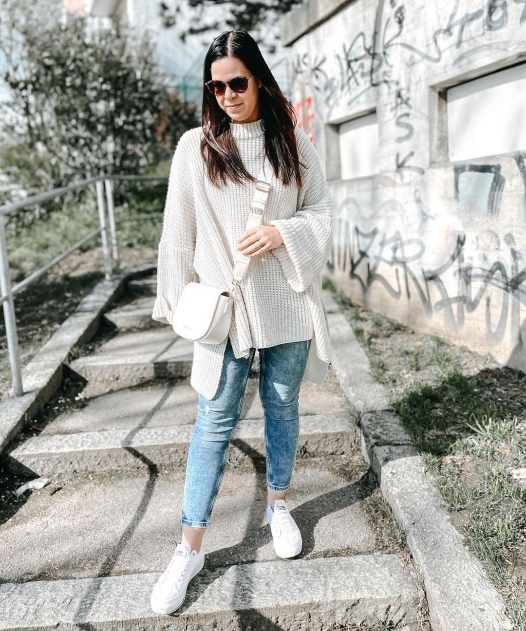 Mirla | Lätt Oversized Stickad Tröja I Mjuk Beige-Eva Jonsson