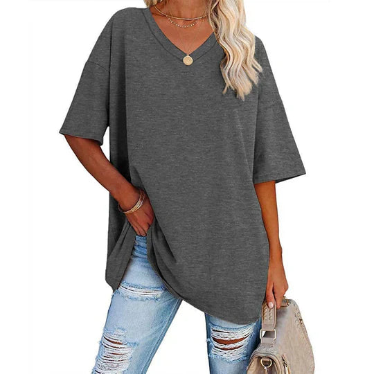Mirla | Lätt T-shirt med överdimensionerad V-hals för damer-Eva Jonsson