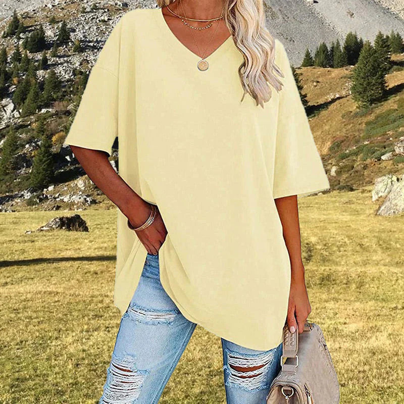 Mirla | Lätt T-shirt med överdimensionerad V-hals för damer-Eva Jonsson