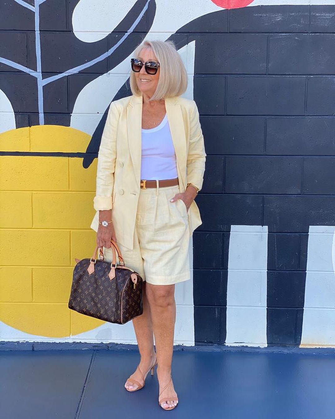 Mirla | Lätt set av blommönstrad jacka och shorts-Eva Jonsson