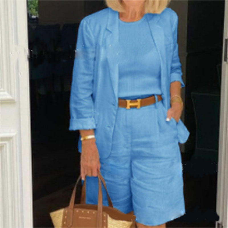 Mirla | Lätt set av blommönstrad jacka och shorts-Eva Jonsson