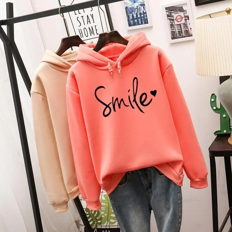 Mirla | Löst Skuren Smile Hoodie för Kvinnor-Eva Jonsson