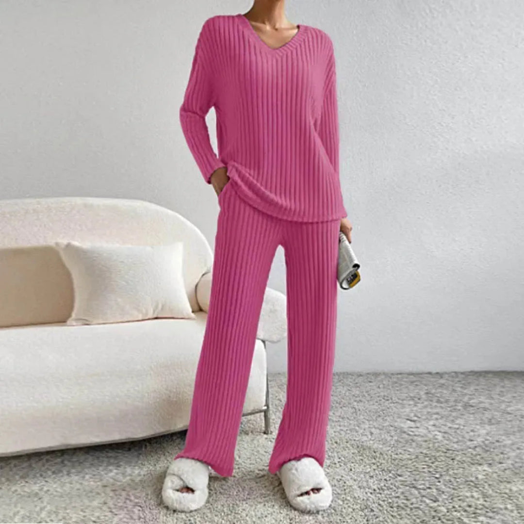 Mirla | Loungewear-Set I Bomullsmix med V-Ringning och Vida Byxor-Eva Jonsson
