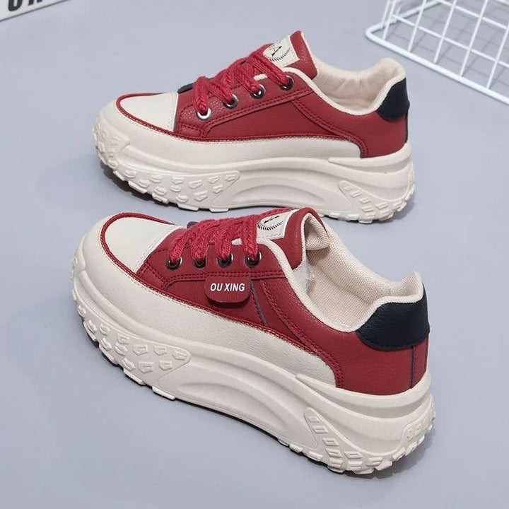 Mirla | Luftgenomsläppliga avslappnade sneakers-Eva Jonsson