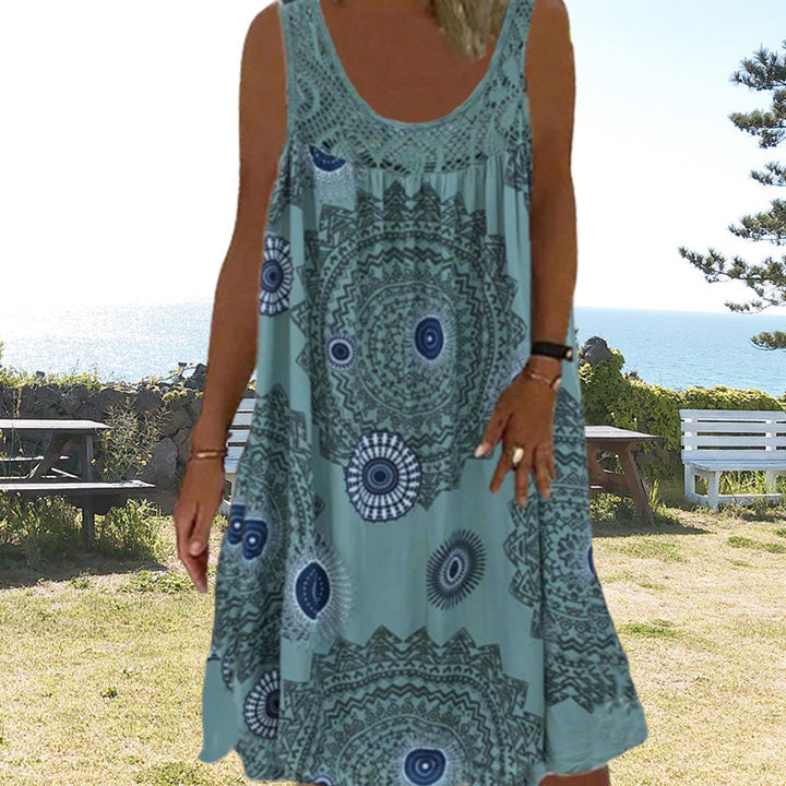 Mirla | Luftig Sommardress med Tryck & O-krage-Eva Jonsson