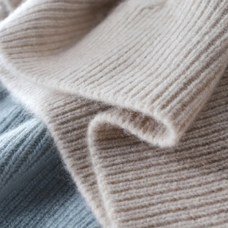 Mirla | Lyxig kashmir-rollkragepullover med rutmönster-Eva Jonsson