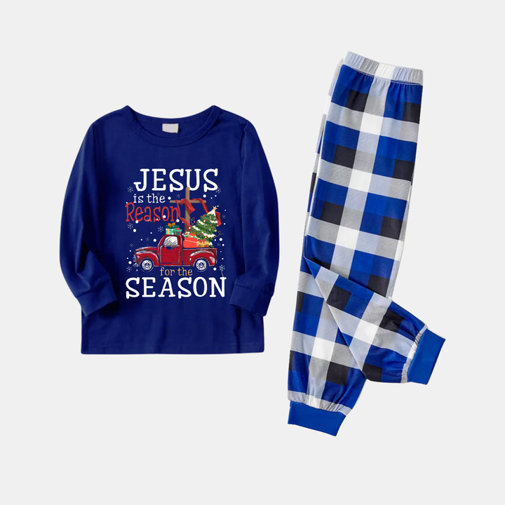 Mirla | Marinblå & Vit Rutigt Julpyjamasset med Jesus Är Anledningen Till Säsongen Texttryck-Eva Jonsson