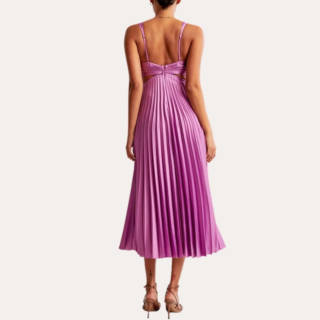 Mirla | Midi klänning ärmlös V-hals twist front & cut out detalj plisserad kjol-Eva Jonsson