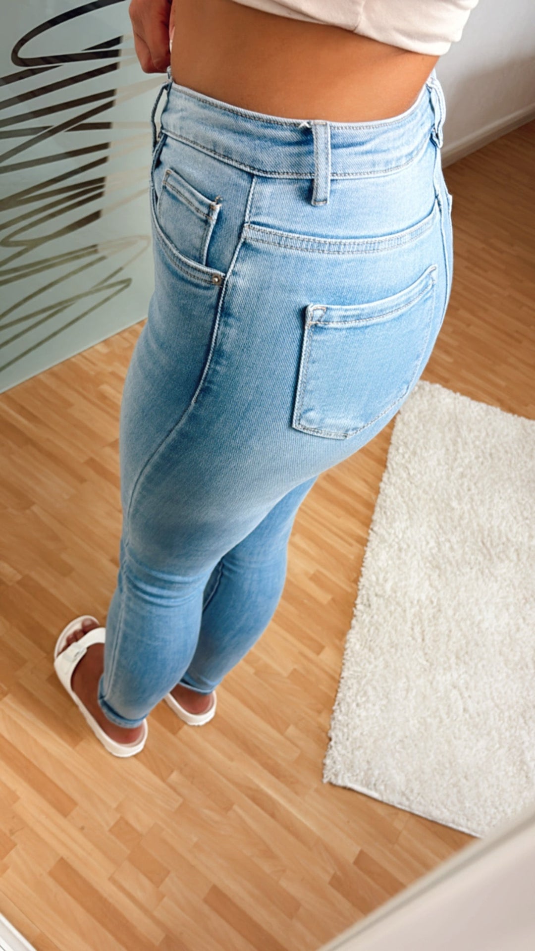 Mirla | Midje Jeans "K679", Skinny Skuren / Ljus Tvätt Art 5670-Eva Jonsson