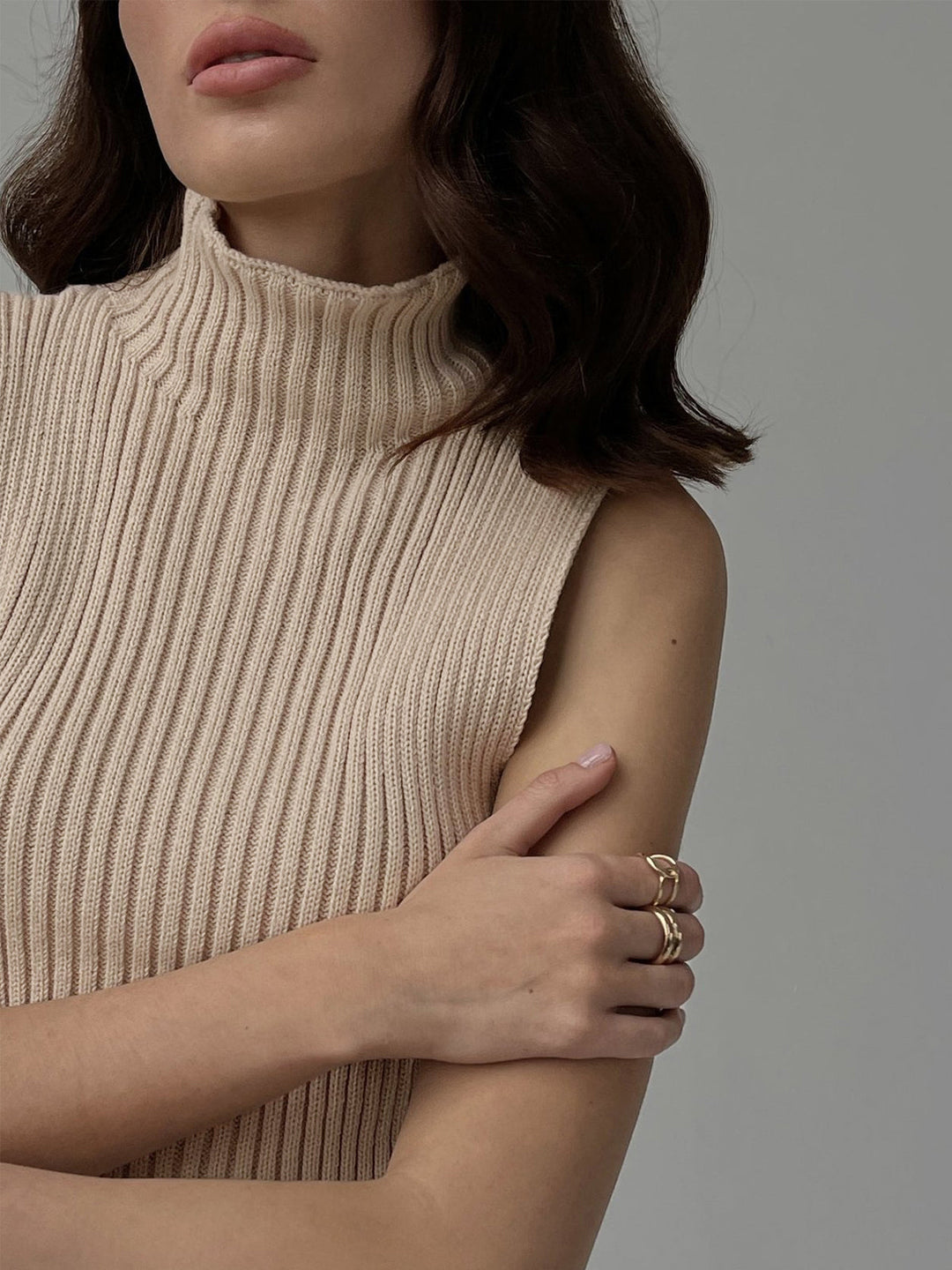 Mirla | Minimalistisk ryggutskärning ribbad topp-Eva Jonsson