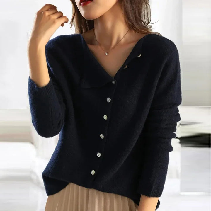 Mirla | Mjuk cardigans med elegant knäppning-Eva Jonsson