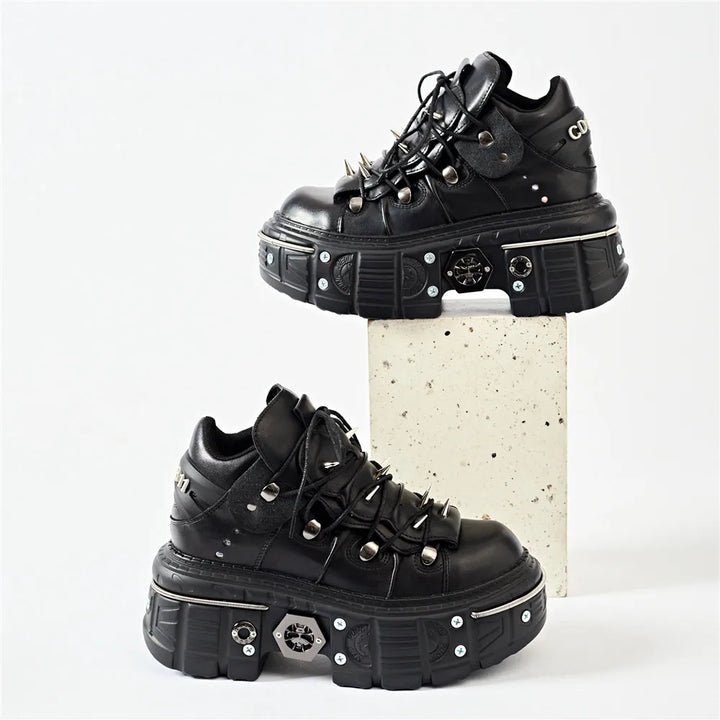 Mirla | Mode kvinnor ankelstövlar dam tunna klackar rund tå snörning metalldekoration sneakers fröken nitar punk goth rock skor-Eva Jonsson