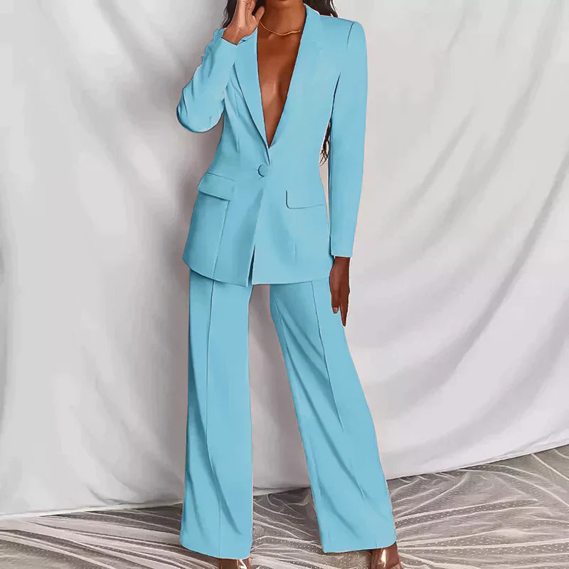 Mirla | Moderiktigt Set Av En Stilig Blazer och Eleganta Byxor-Eva Jonsson