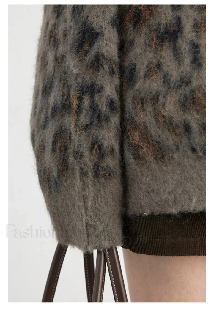 Mirla | Mysig Leopardmönstrad Enfärgad Cardigan-Eva Jonsson