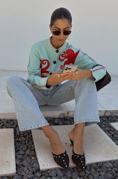 Mirla | Mysig Strandstickad Cardigan med Nautisk Bläckfiskdesign-Eva Jonsson