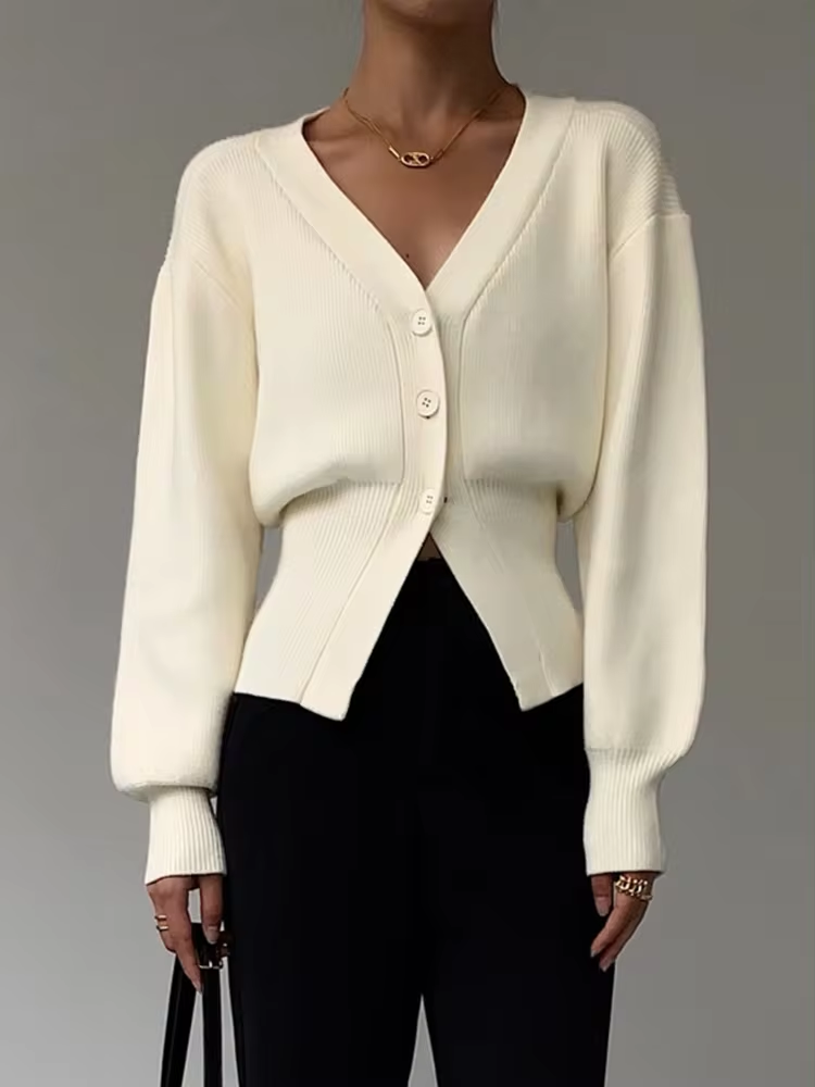 Mirla | Mysig Strickcardigan med V-Hals och Knapplist-Eva Jonsson