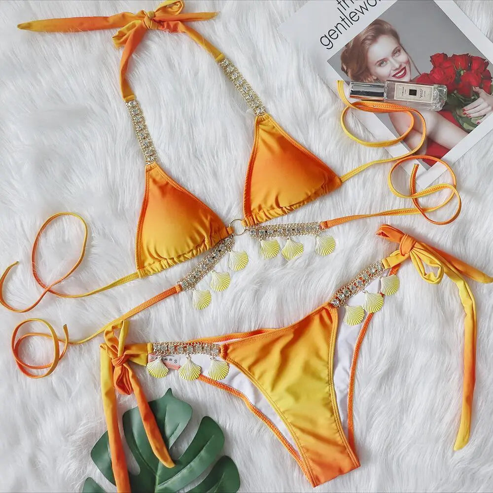 Mirla | Off shoulder med fransar och färgnyanser-Eva Jonsson