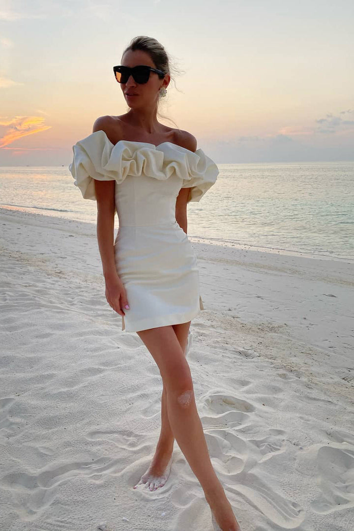 Mirla | Off-shoulder miniklänning med volanger-Eva Jonsson