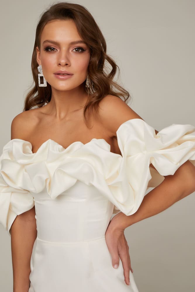 Mirla | Off-shoulder miniklänning med volanger-Eva Jonsson