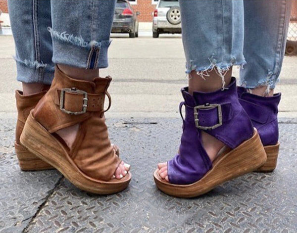 Mirla | Öppna high top sandaler med kilklack och spänne för damer-Eva Jonsson